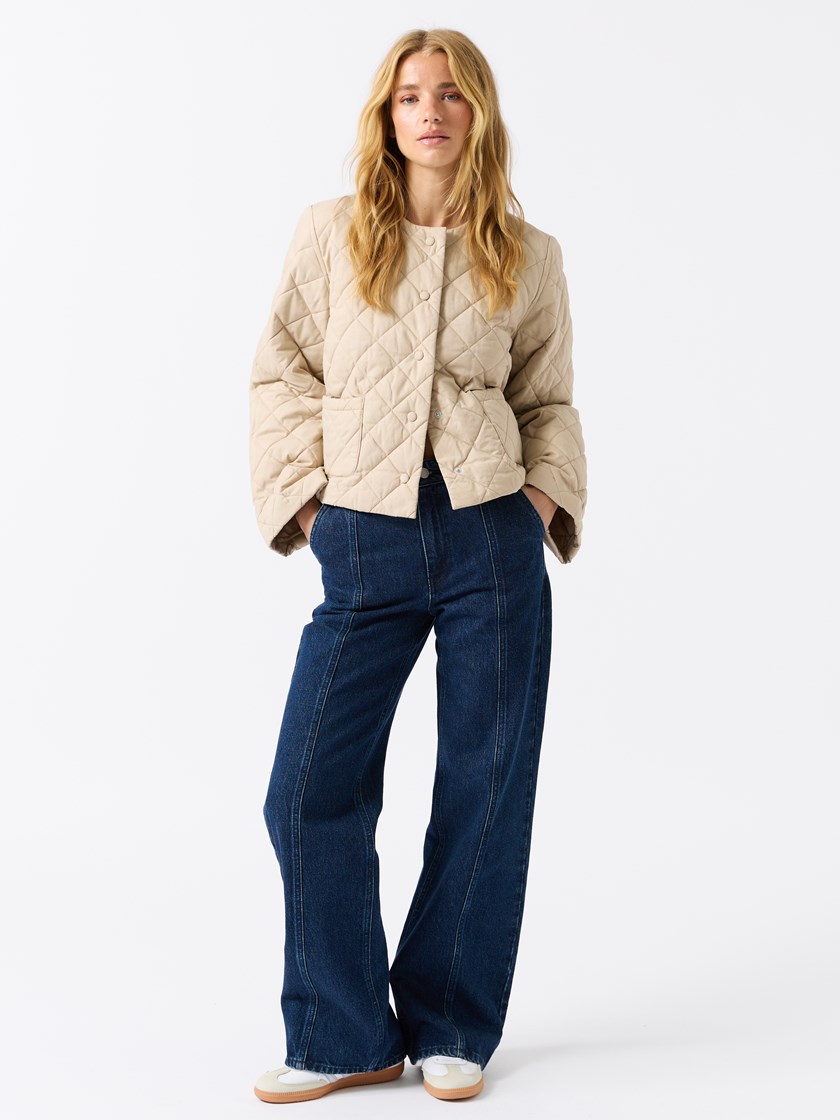 7511475 I4C 7511475_I4C_Jean Paul_Heidi Jakke_A25_Pre Fall (2)_Heidi jakke I4C.jpg_