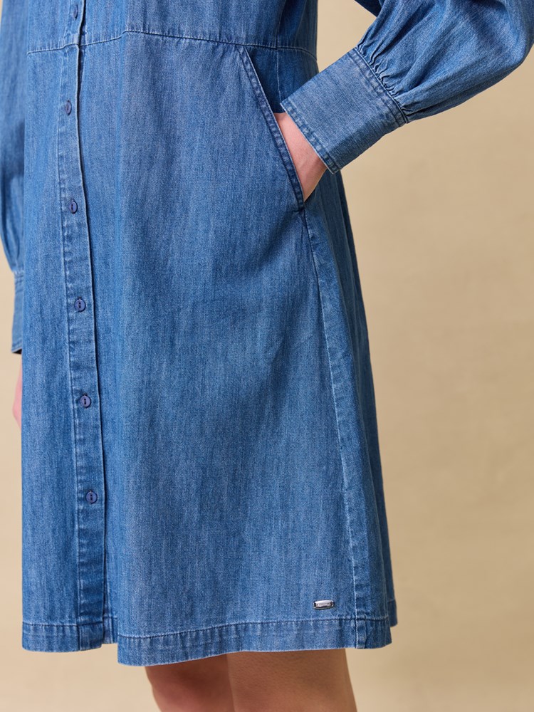 Cindy kjole 7511480_ECL-JEANPAUL-S25-Modell-Front_8327_Cindy kjole ECL 7511480.jpg_Front||Front