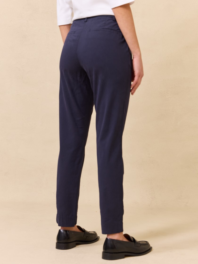 7511482 EM6 7511482_EM6_Jean Paul_Caroline Chinos_S25 (6)_Caroline chino EM6.jpg_