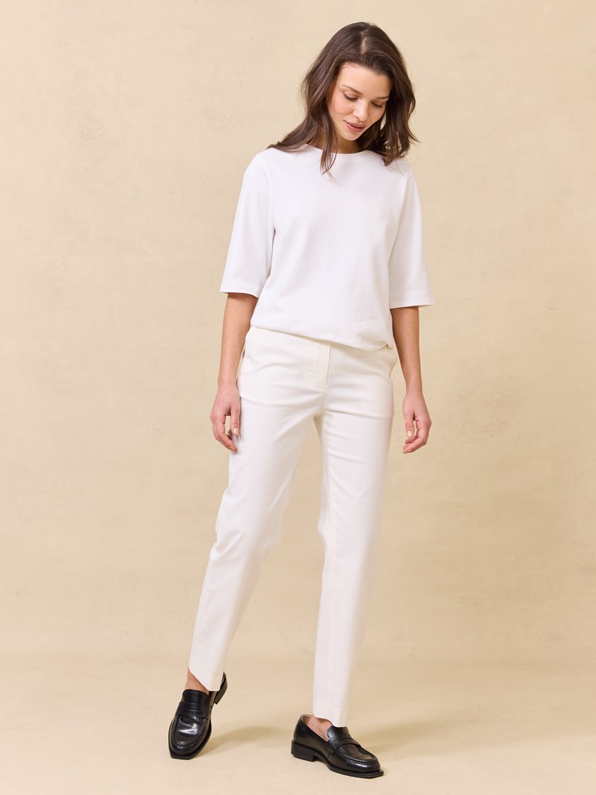 7511482 O79 7511482_O79_Jean Paul_Caroline Chinos_S25 (2)_Caroline chino O79.jpg_