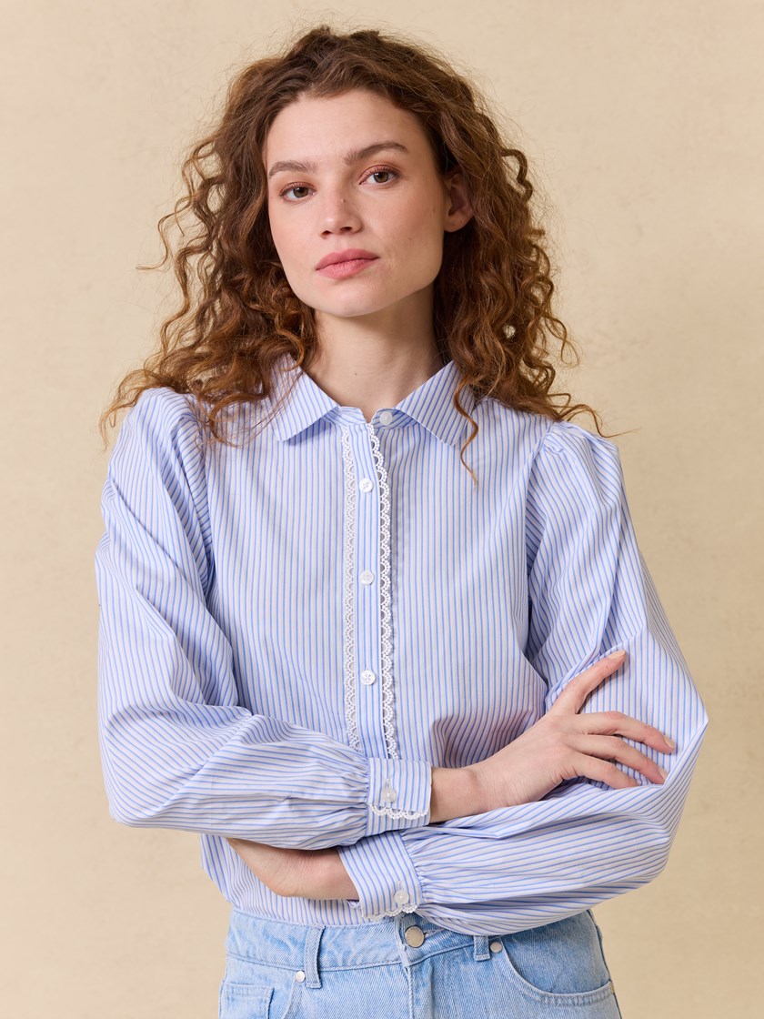 7511483 EN3 7511483_EN3_Jean Paul_Johanna Stripet Bluse_S25 (2)_Johanna stripet skjorte EN3.jpg_