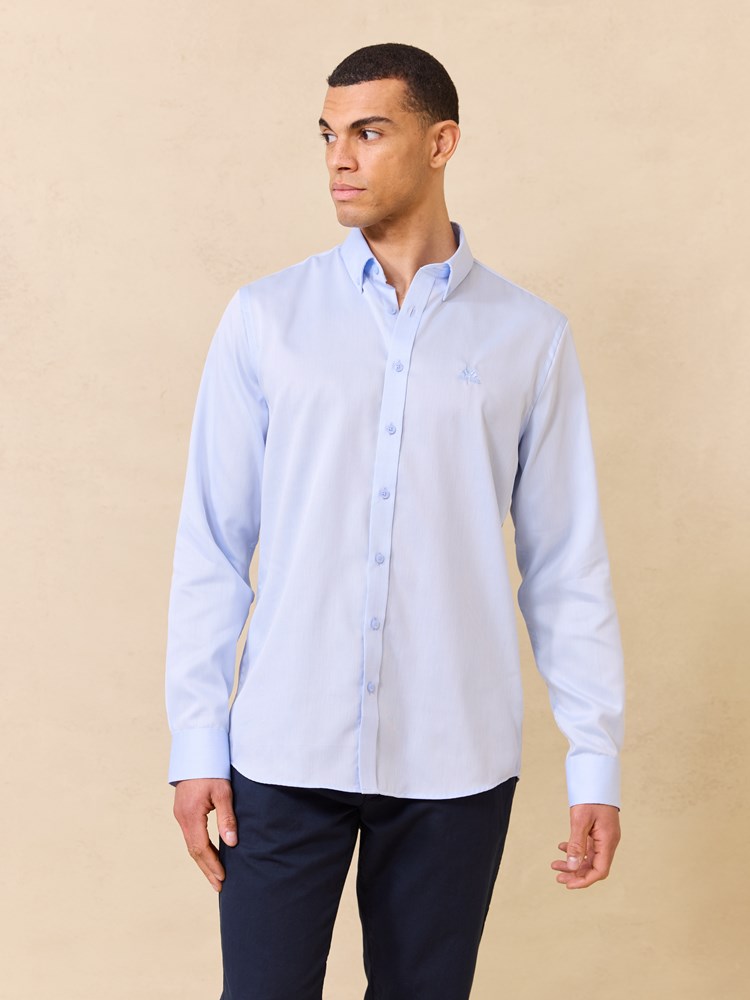 Peretti skjorte 7511548_E9O-JEANPAUL-S25-Modell-Front_1930_Peretti skjorte E9O_Peretti skjorte E9O 7511548.jpg_