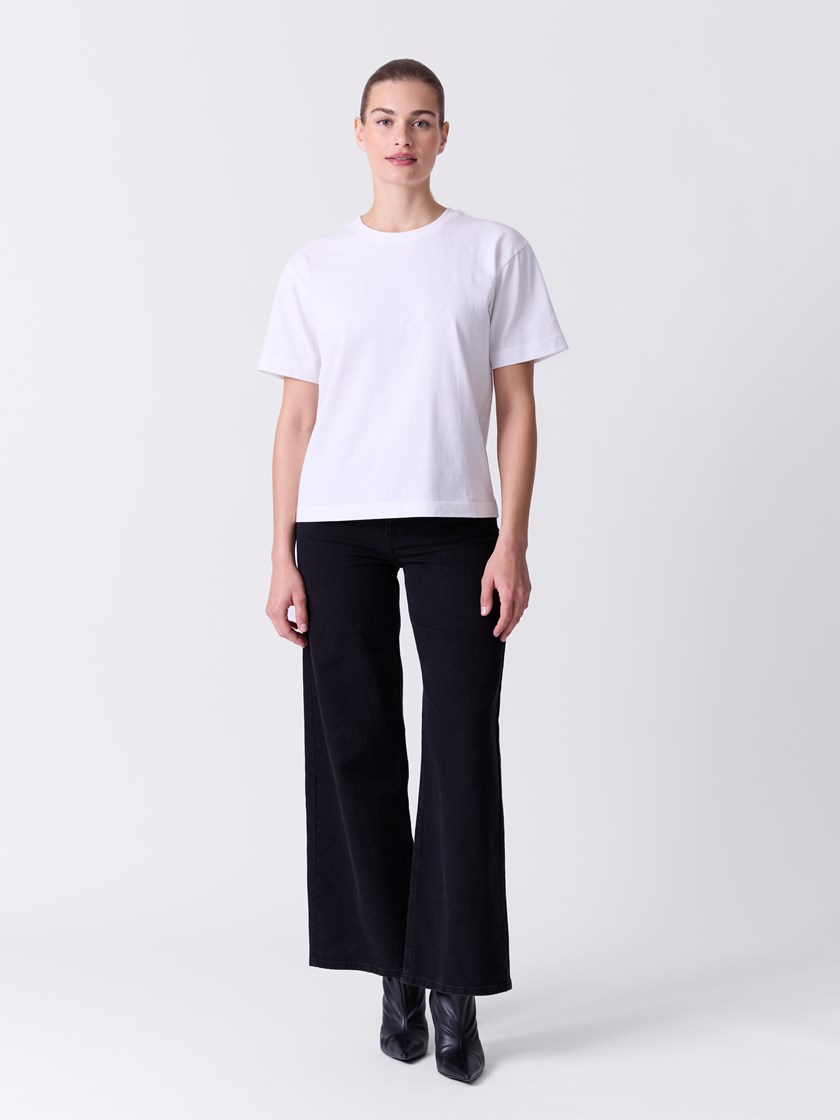 7511616 O68 7511616_O68-DONNA-NOS-Modell-Front_chn=match_7954_Gabby t-skjorte O68.jpg_Front||Front