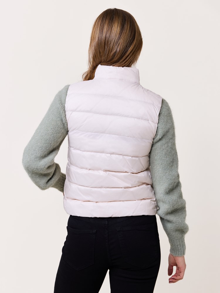 Gianna dunvest 7511632_A9S-VAVITE-S25-Modell-Back_chn=match_7421_Gianna dunvest A9S_Gianna dunvest A9S 7511632.jpg_Back||Back