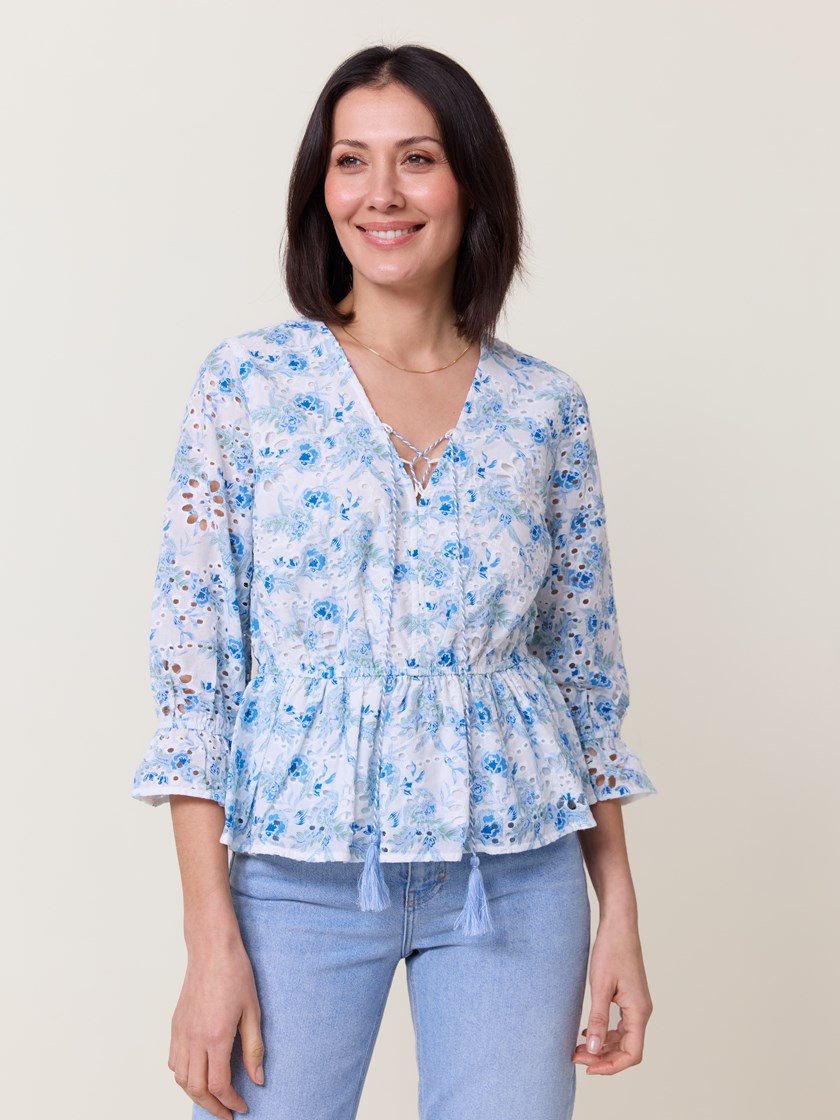 7511681 S49 7511681_S49-MARIEPHILIPPE-H25-Modell-Front_chn=match_9882_Cindy bluse S49.jpg_Front||Front