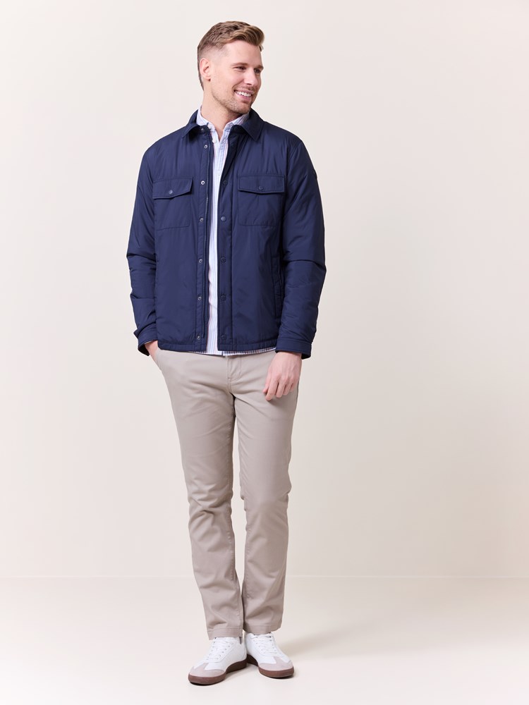 Hudson jakke 7511687_EMU-REDFORD-S25-Modell-Front_chn=match_3997_Hudson jakke EMU_Hudson jakke EMU 7511687.jpg_