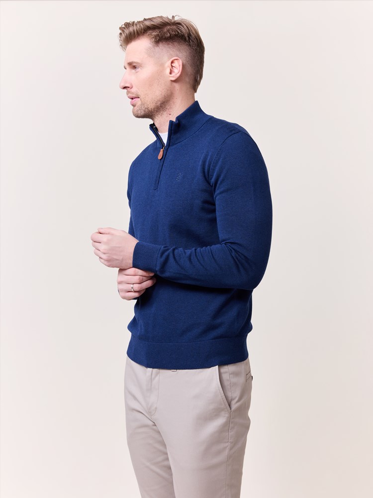 Bradley zip genser 7511695_EGU-REDFORD-S25-Modell-Front_chn=match_8351_Bradley zip genser EGU 7511695.jpg_