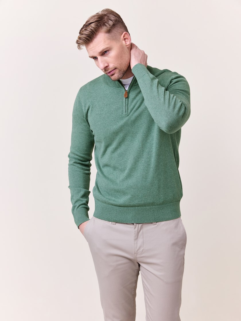 7511695 I6U 7511695_I6U-REDFORD-S25-Modell-Front_chn=match_424_Bradley zip genser I6U.jpg_