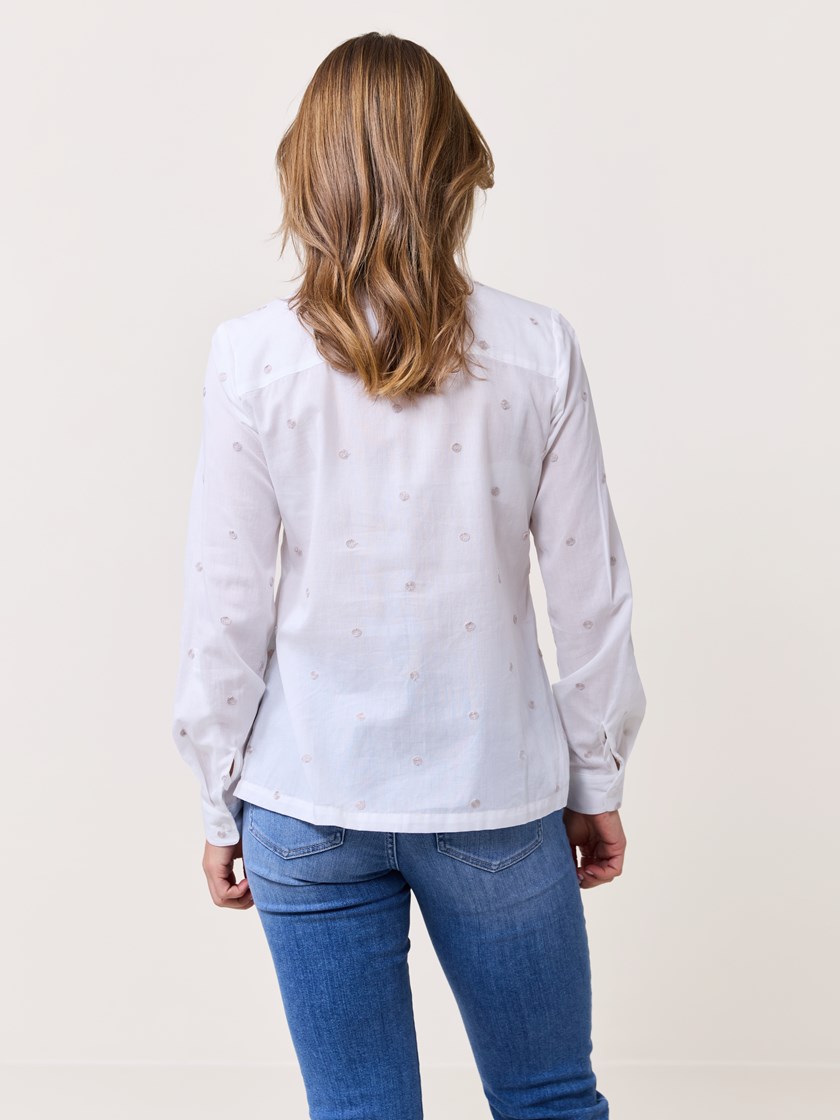 7511728 O79 7511728_O79-VAVITE-S25-Modell-Back_chn=match_3642_Mariana bluse O79.jpg_Back||Back