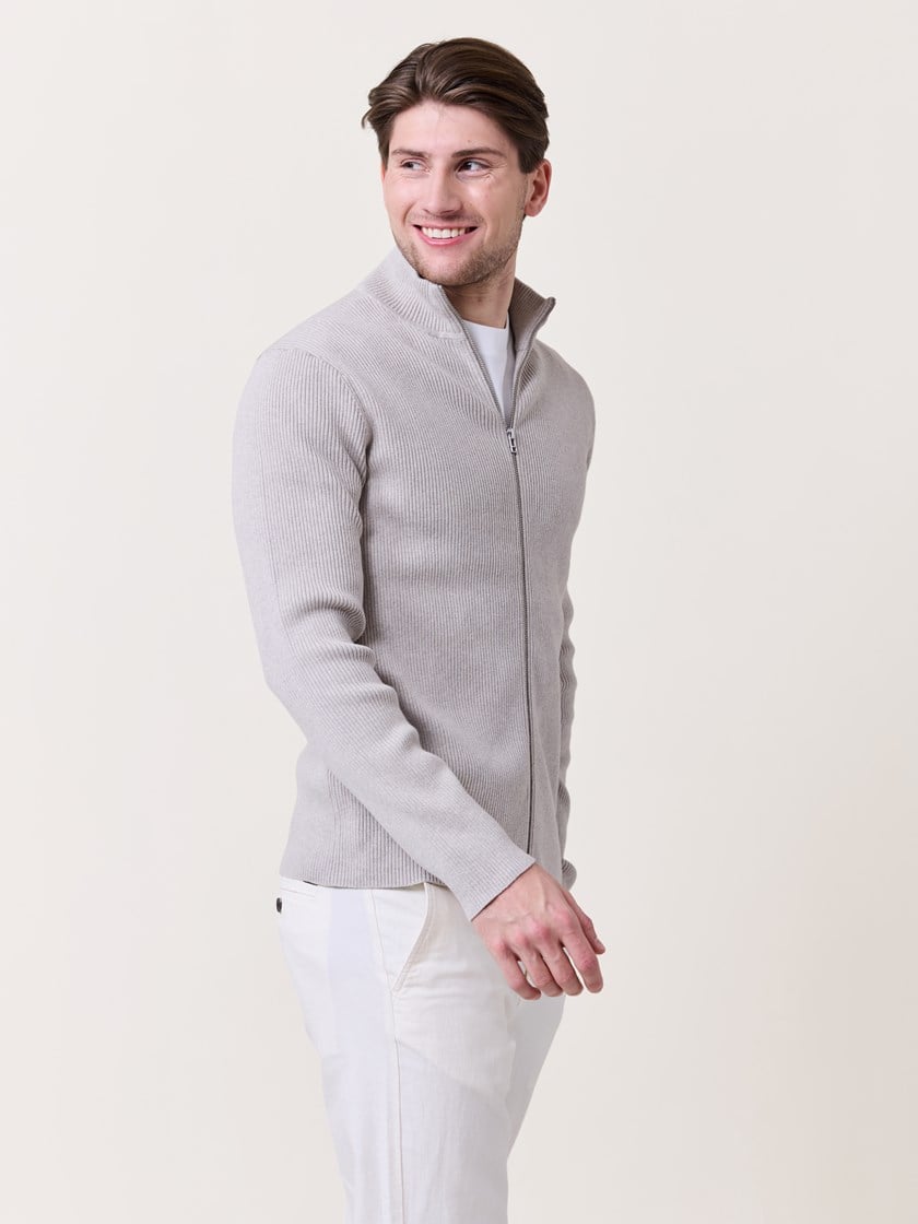 7511747 I4I 7511747_I4I-MARIOCONTI-S25-Modell-Front_chn=match_355_Bruno zip cardigan I4I.jpg_Front