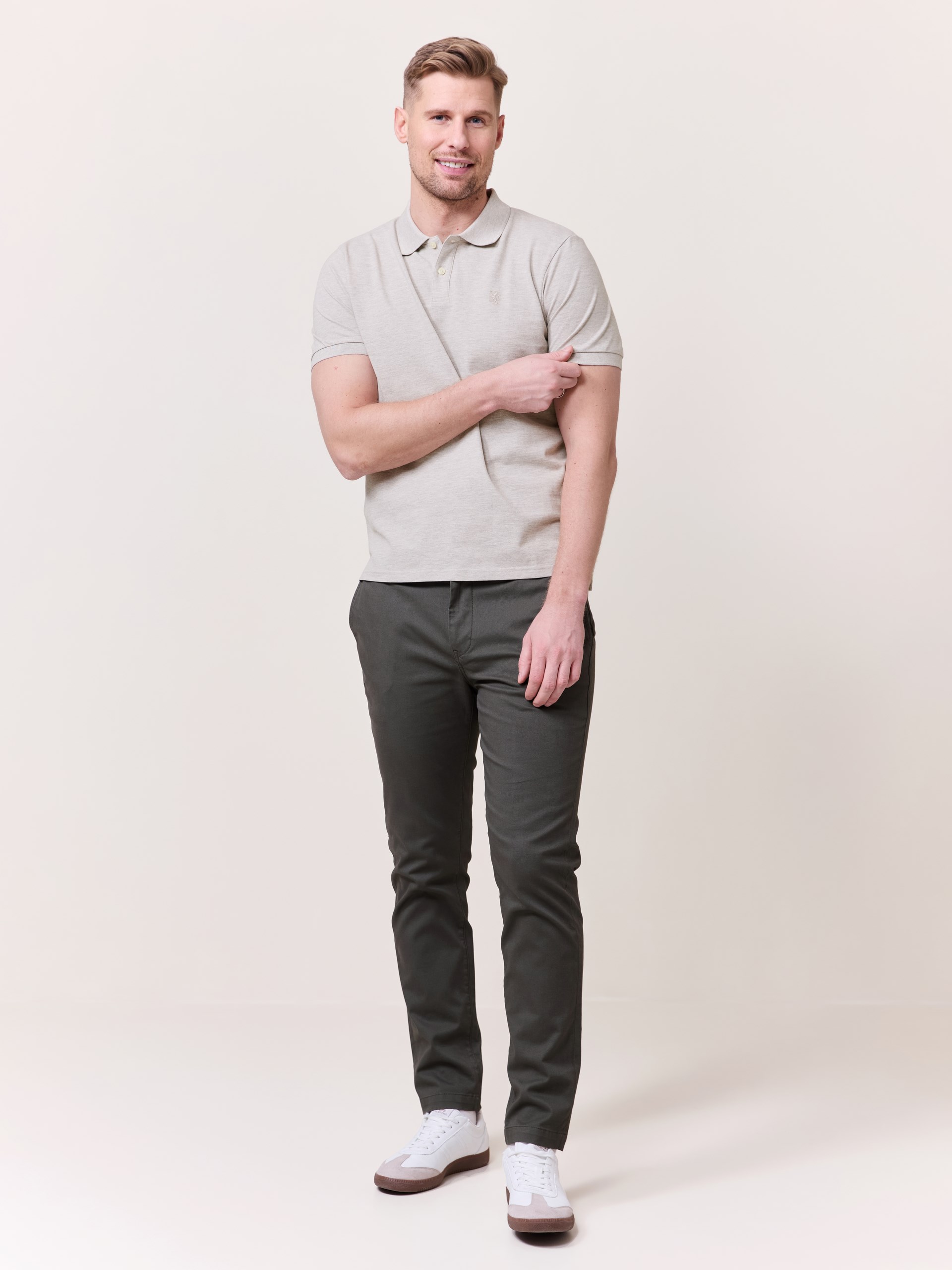 7511751 I2X 7511751_I2X-REDFORD-S25-Modell-Front_chn=match_8839_Morgan pique I2X.jpg_