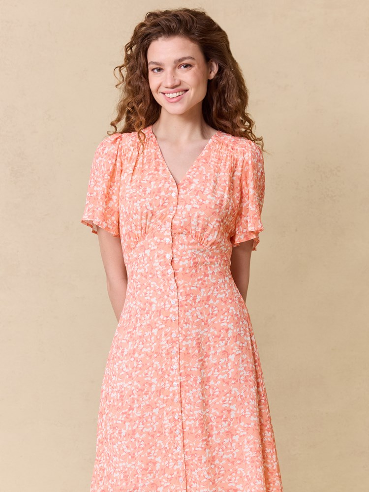 Margeau kjole 7511759_MKY-JEANPAUL-H25-Modell-Front_6217_Margeau kjole MKY 7511759.jpg_Front||Front