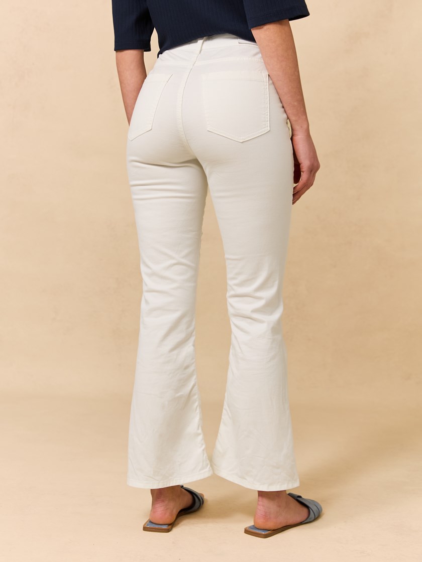 7511781 O68 7511781_O68-JEANPAUL-H25-Front (1)_Sabine cropped flared color O68_Sabine cropped flared color O68 7511781.jpg_