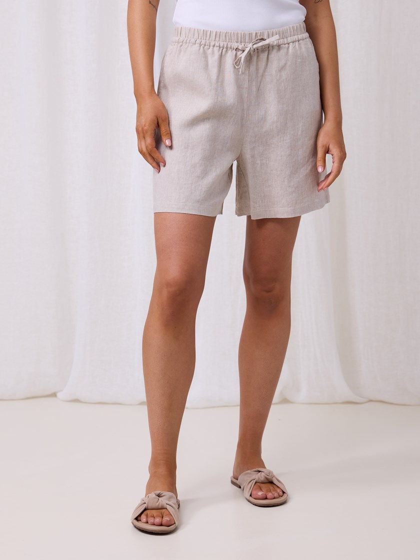 7511816 I2X 7511816_I2X-DONNA-H25-Modell-Front_chn=match_2625_Diondra linshorts I2X.jpg_Front||Front