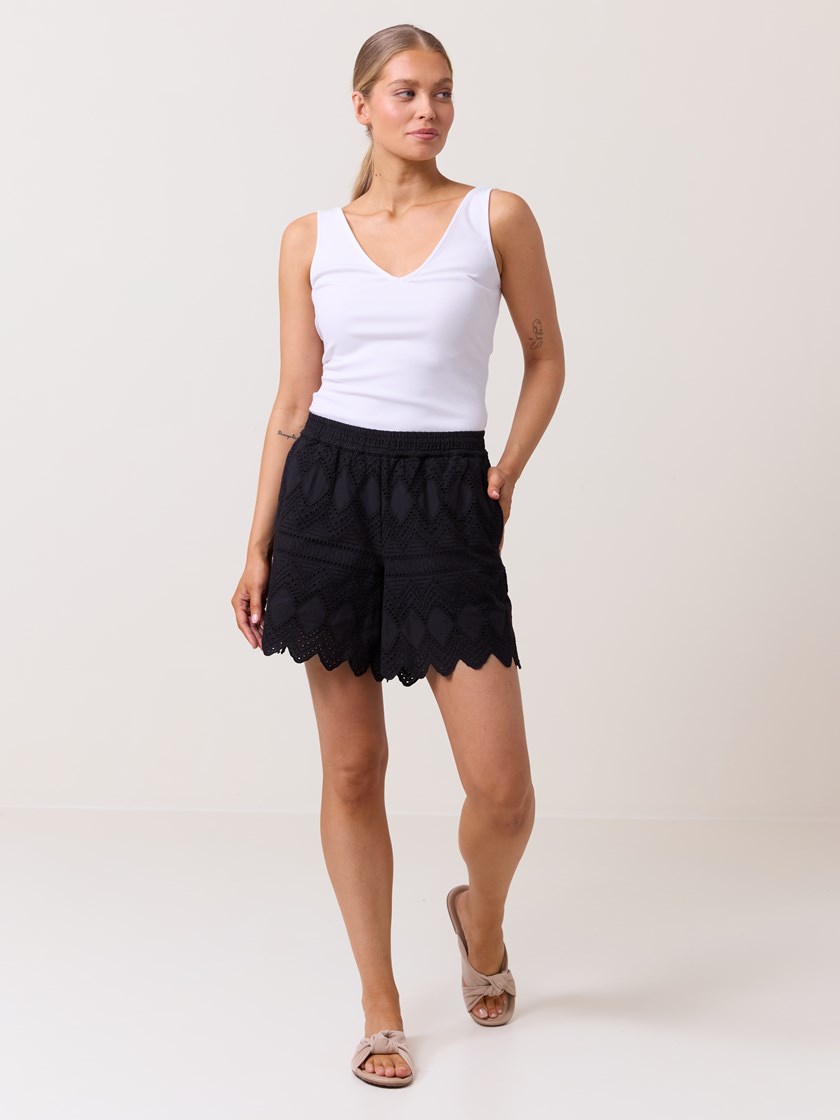 7511879 ID2 7511879_ID2-DONNA-H25-Modell-Front_chn=match_6289.jpg_Front