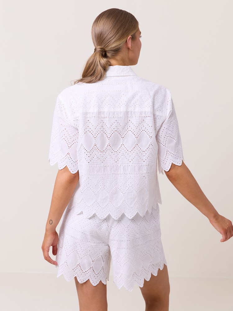 Jasmine skjorte 7511881_O68-DONNA-H25-Modell-Front_chn=match_3296_Jasmine skjorte O68.jpg_Front||Front