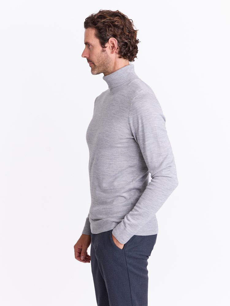 Berto merino høyhalset genser 7511899_IFX-MARIOCONTI-A25-Modell-Front_chn=match_2484_Berto merino høyhalset genser IFX_Berto merino høyhalset genser IFX 7511899.jpg_Front||Front