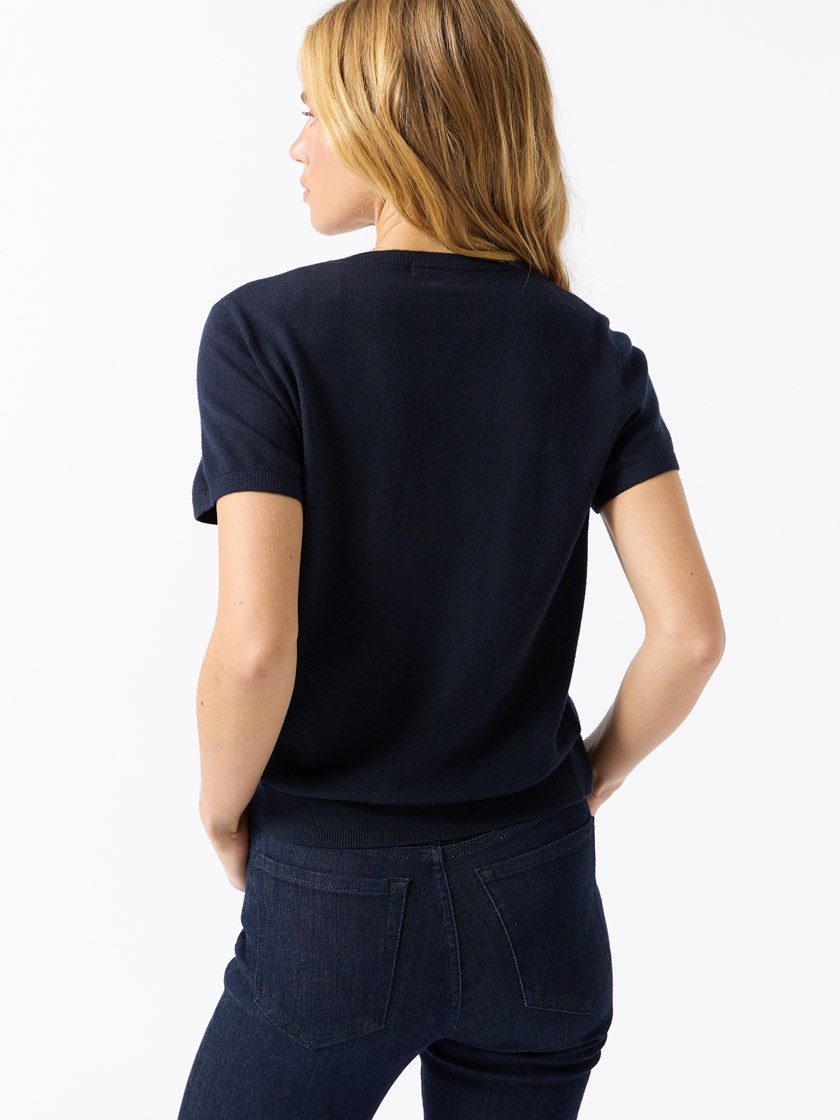 7511983 EM6 7511983_EM6_Jean Paul_Angie Genser_A25 (3).jpg_