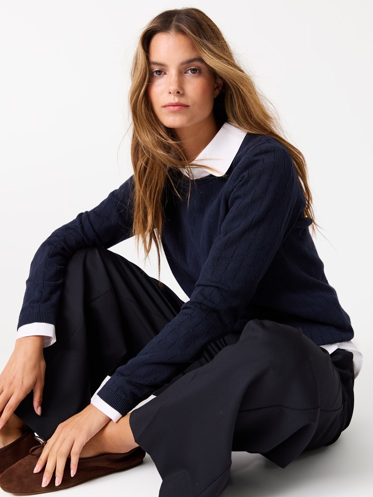 Isadora genser 7511987_EM6-JEANPAUL-W25-Modell-Front_5856_Isadora genser EM6_Isadora genser EM6 7511987.jpg_