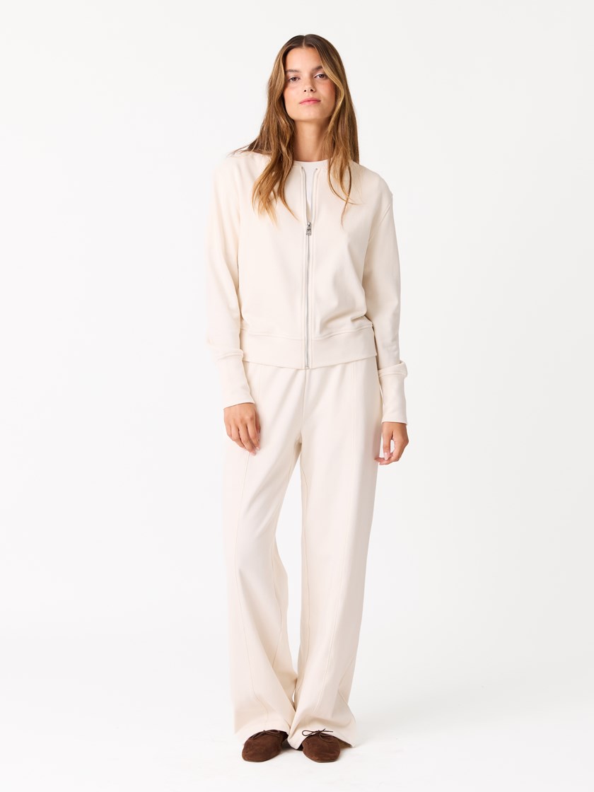 7512041 I2O 7512041_I2O-JEANPAUL-W25-Modell-Front_7795_Mina cardigan I2O.jpg_Front||Front