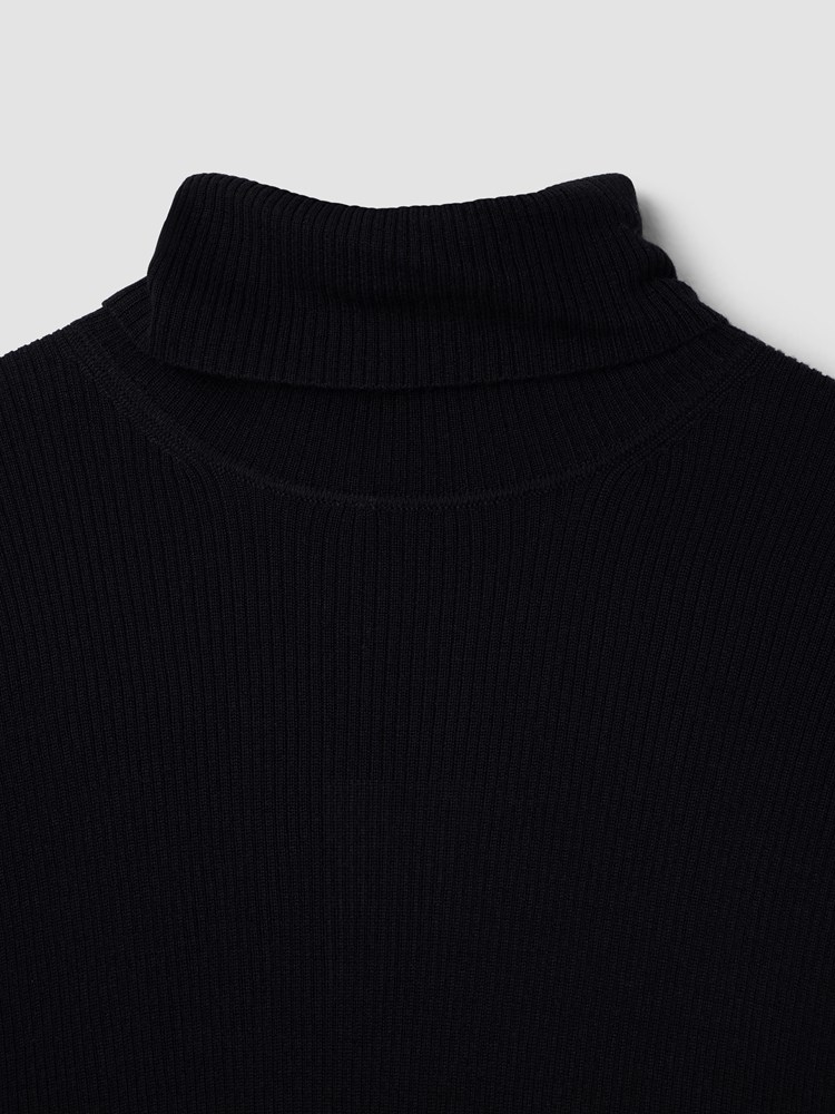 Susanne merino rib pologenser 7512120_ID2-MARIEPHILIPPE-A25-Front_8181_Susanne merino rib pologenser ID2_Susanne rib pologenser_Susanne merino rib pologenser ID2 7512120.jpg_Front