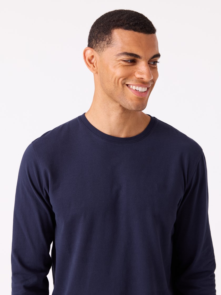 7512170 EM6 7512170_EM6-JEANPAUL-W25-Modell-Front_274_Jonathan genser EM6.jpg_