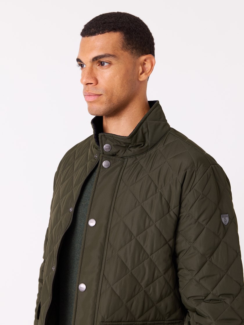 7512220 GOY 7512220_GOY-JEANPAUL-A25-Modell-Front_1420_Raphael quiltjakke GOY.jpg_