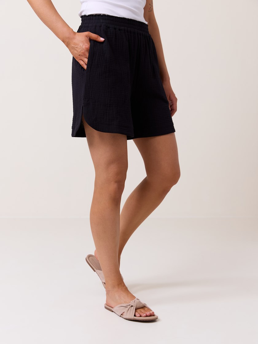7512231 ID2 7512231_ID2-DONNA-H25-Modell-Front_chn=match_7192_Sky shorts ID2.jpg_Front||Front