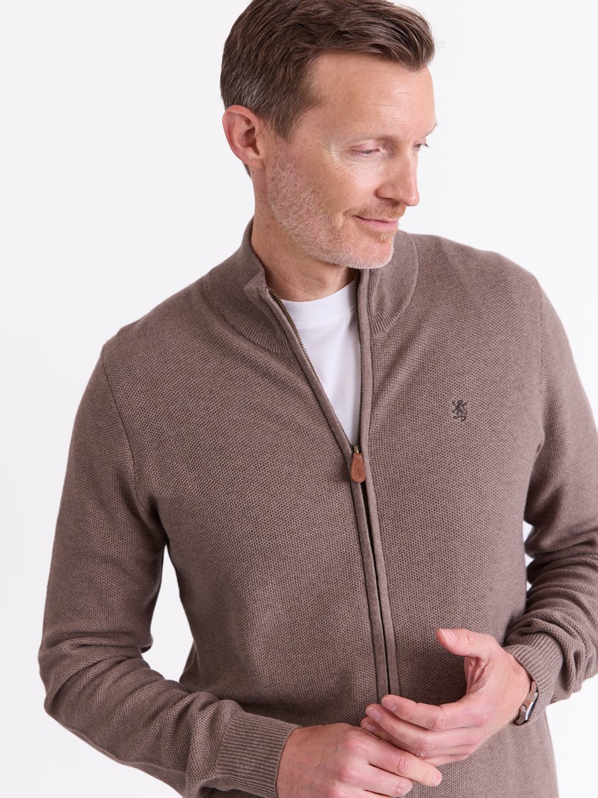 7512244 AQA 7512244_AQA-REDFORD-A25-Modell-Front_chn=match_6099_Maddison cardigan AQA.jpg_Front