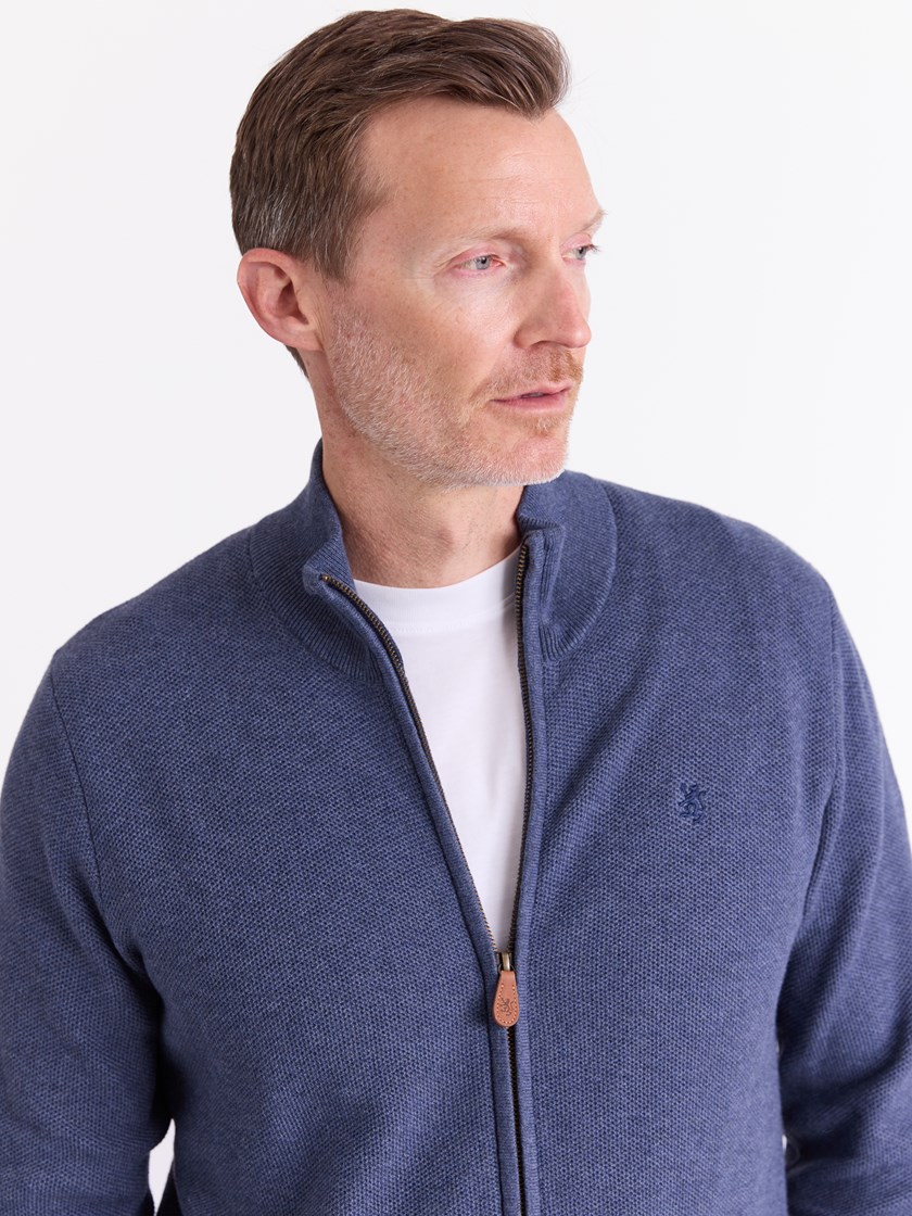 7512244 EHJ 7512244_EHJ-REDFORD-A25-Modell-Front_chn=match_3516_Maddison cardigan EHJ.jpg_Front||Front