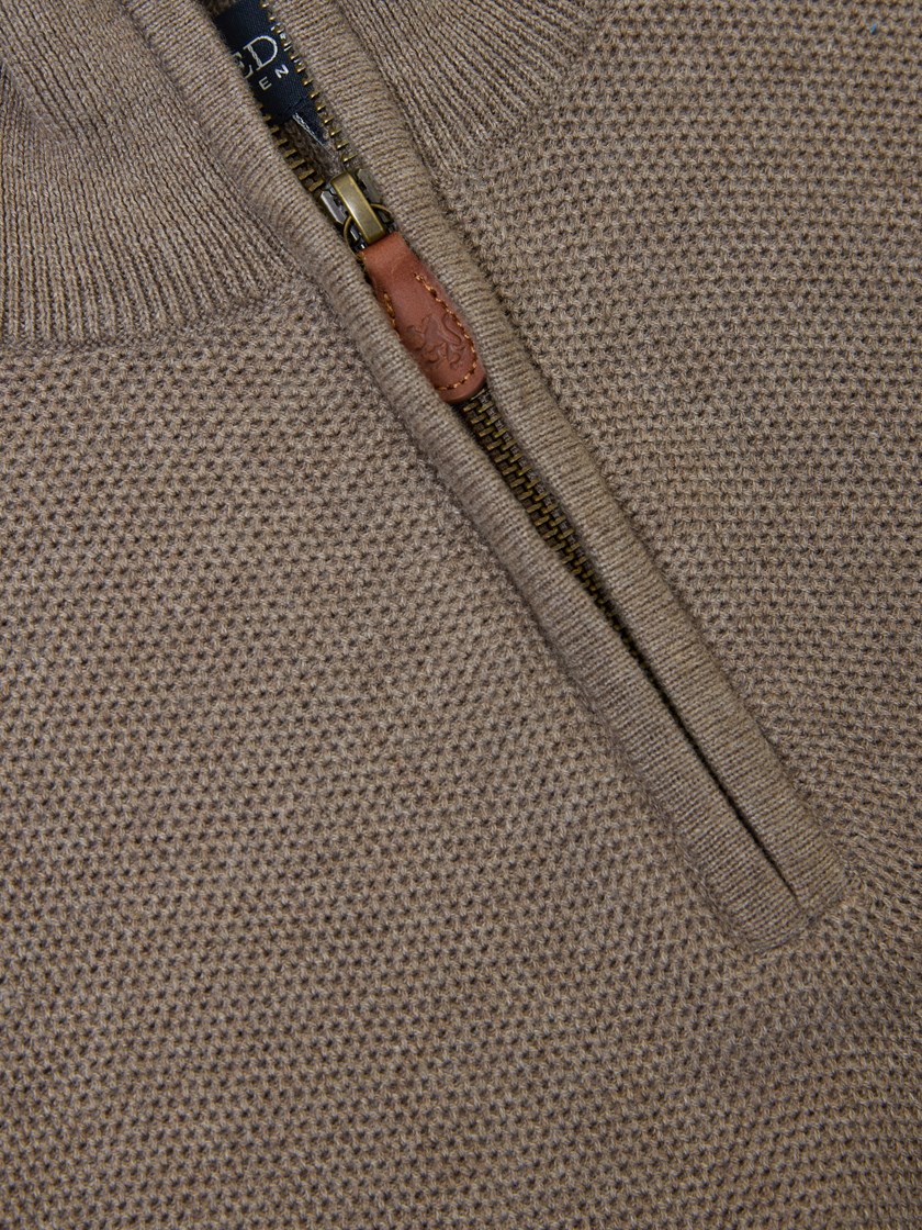 7512245 AQA 7512245_AQA-REDFORD-A25-Front_5753_Maddison zip genser AQA_Maddison zip genser AQA 7512245.jpg_Front||Front