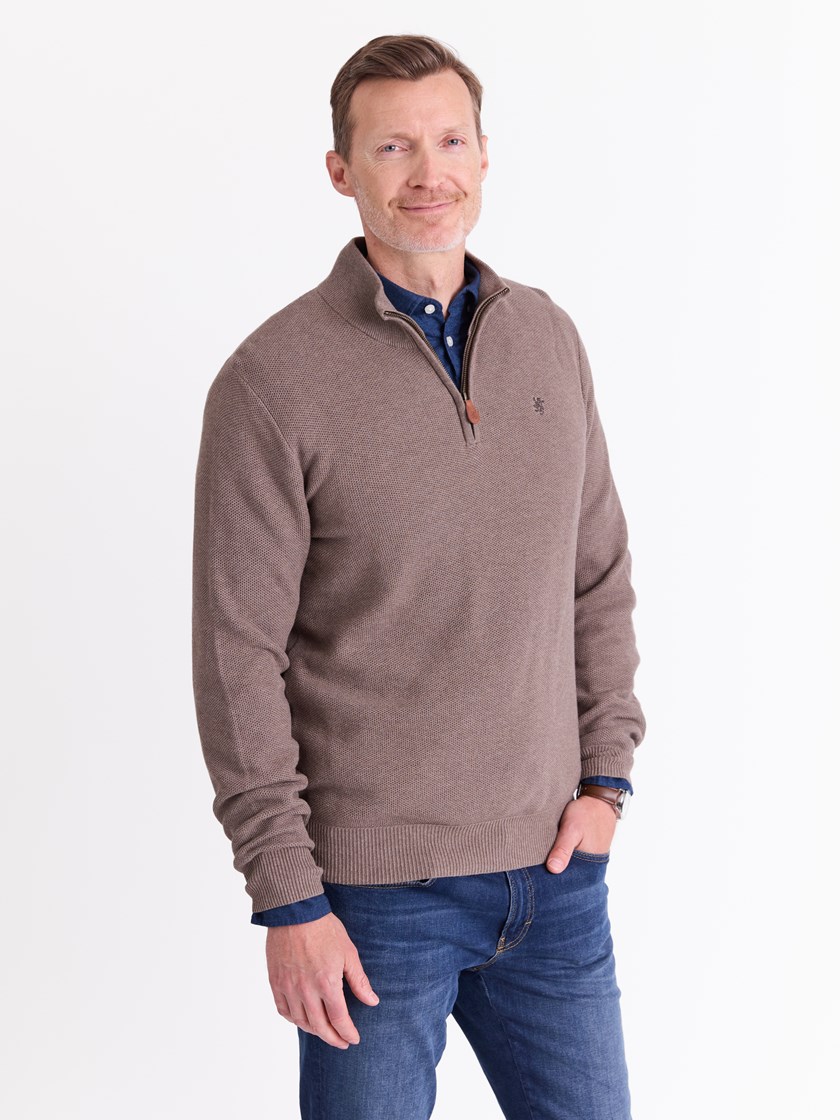 7512245 AQA 7512245_AQA-REDFORD-A25-Modell-Front_chn=match_489_Maddison zip genser AQA_Maddison zip genser AQA 7512245.jpg_Front||Front