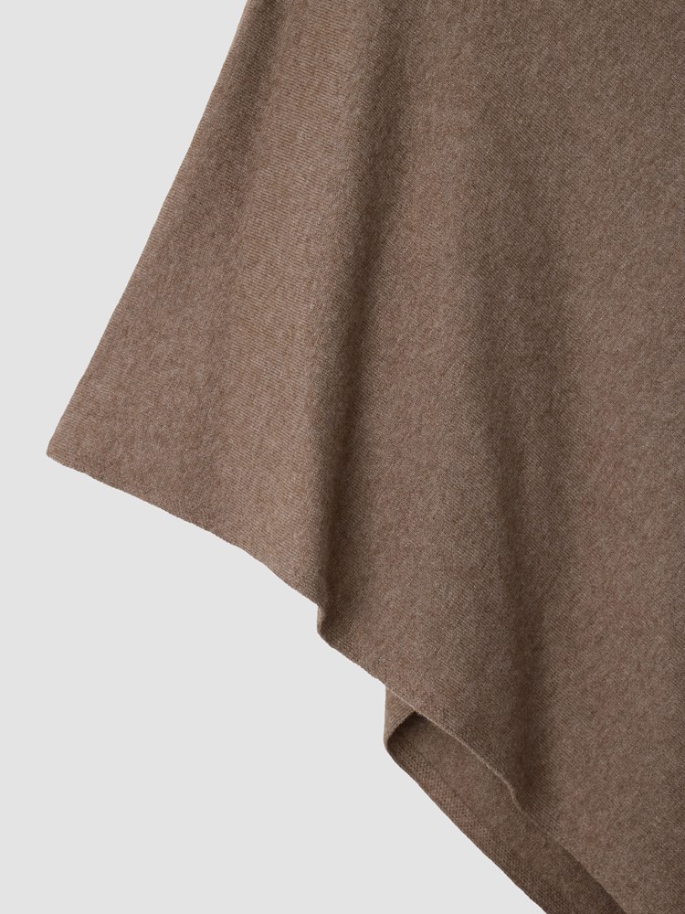 Olea poncho 7512273_AGP-MARIEPHILIPPE-A25-Front_3239_Olea poncho AGP_Olea poncho AGP 7512273.jpg_Front||Front