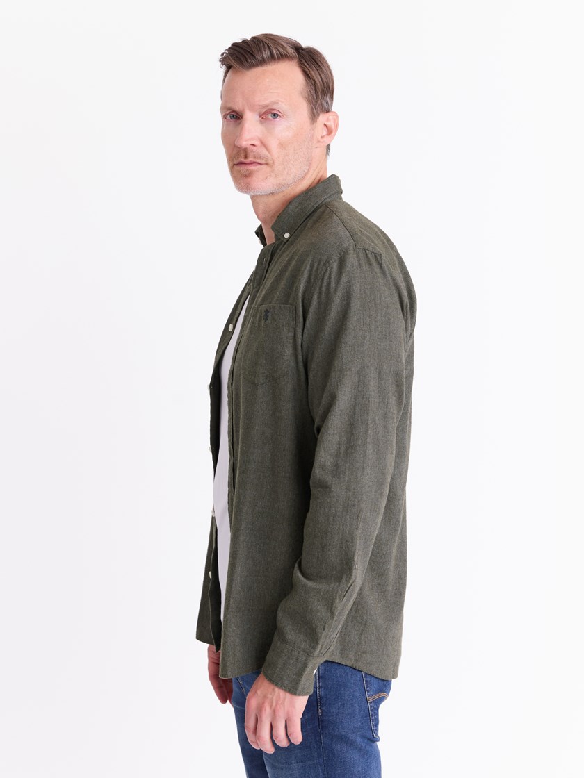 7512282 GUJ 7512282_GUJ-REDFORD-A25-Modell-Right_chn=match_1641_Delting skjorte GUJ_Delting skjorte GUJ 7512282.jpg_Right