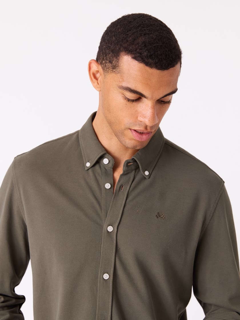 7512369 GUC 7512369_GUC-JEANPAUL-A25-Modell-Front_3099_Dominique pique skjorte GUC 7512369.jpg_Front||Front