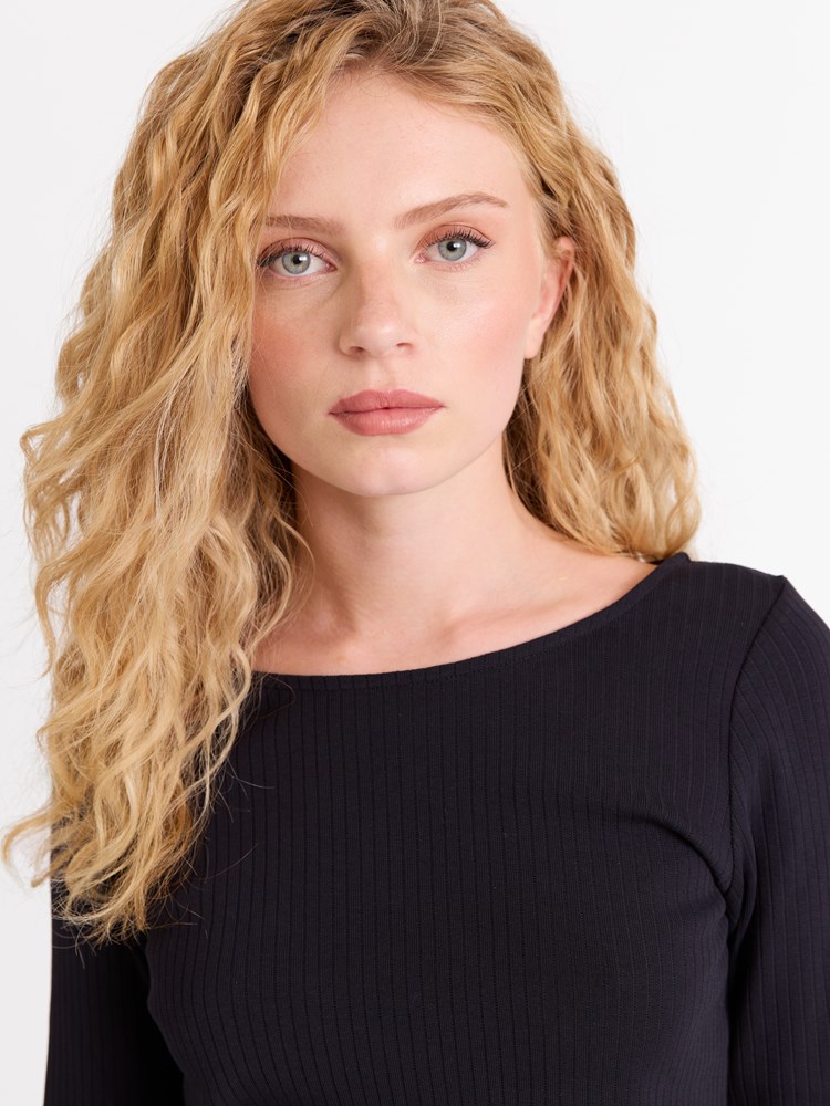 Selda genser 7512387_C25_Jean Paul_Selda Genser_A25 (2)_Selda genser C25_Selda genser C25 7512387.jpg_