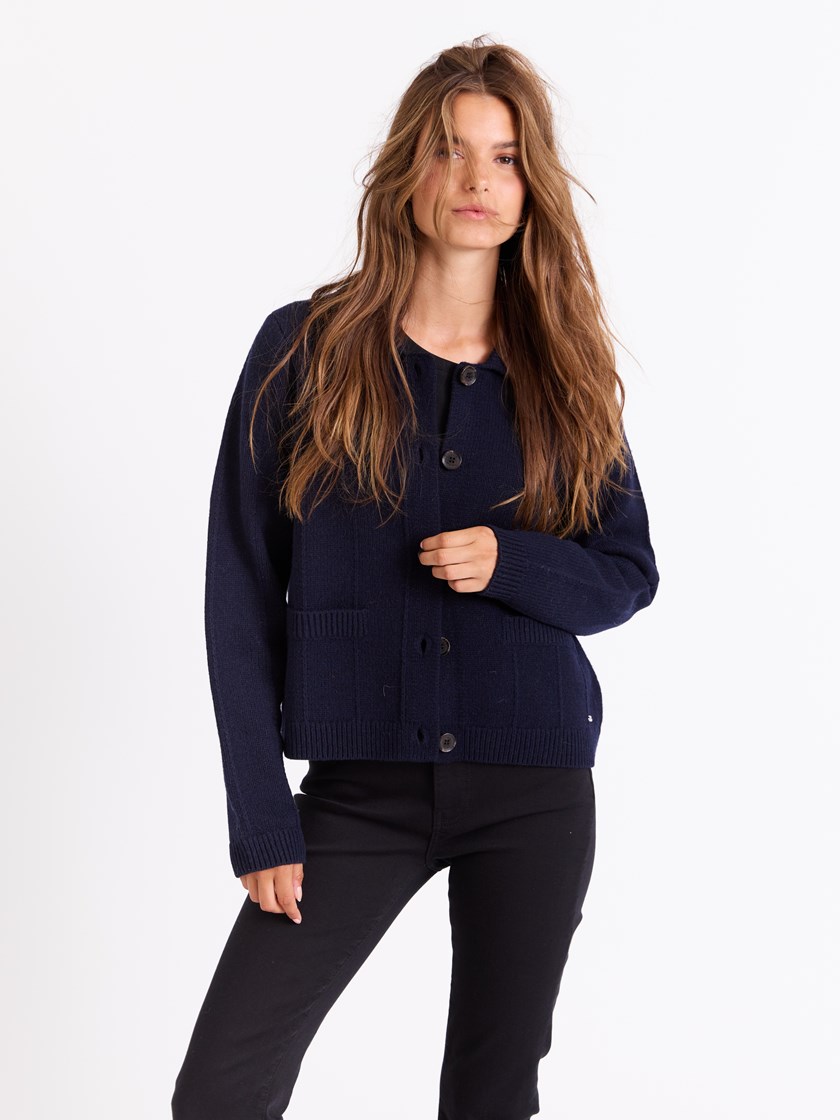 7512397 EM6 7512397_EM6_Jean Paul_Yasmine Cardigan_A25 (6)_Yasmine cardigan EM6.jpg_