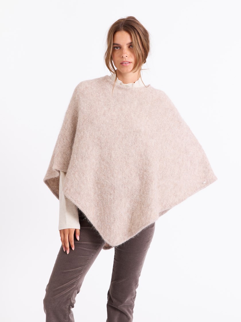 7512405 I4C 7512405_I4C_Jean Paul_Hanne Poncho_A25 (5)_Hanne poncho I4C.jpg_
