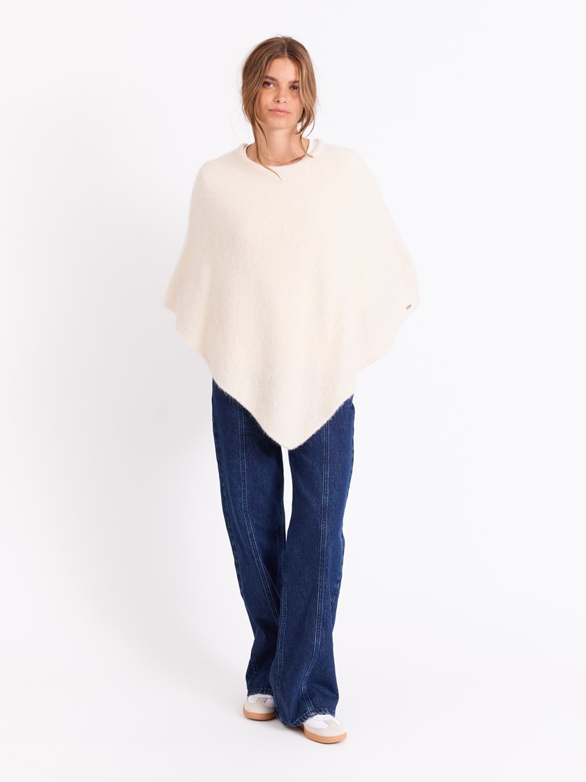 7512405 O79 7512405_O79_Jean Paul_Hanne Poncho_A25 (5)_Hanne poncho O79.jpg_
