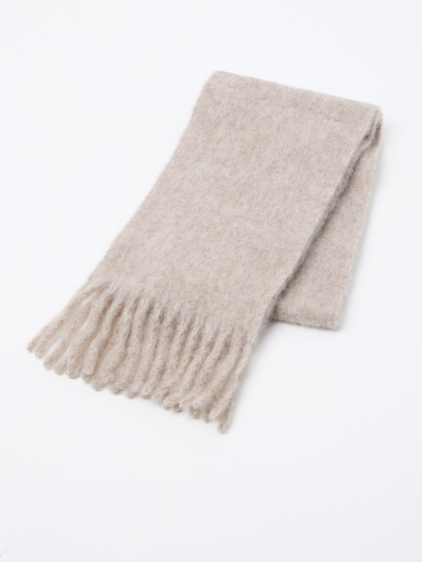 7512444 AQB 7512444_AQB-JEANPAUL-W25-Front_1019_Filippa skjerf AQB.jpg_Front||Front