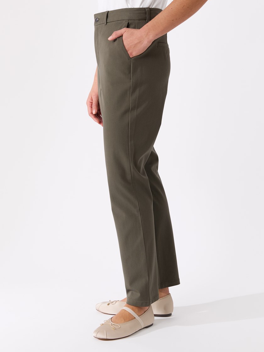 7514241 R31 7512494_O0R 22_R31_Paris chinos R31_Paris chinos R31 7514241.jpg_