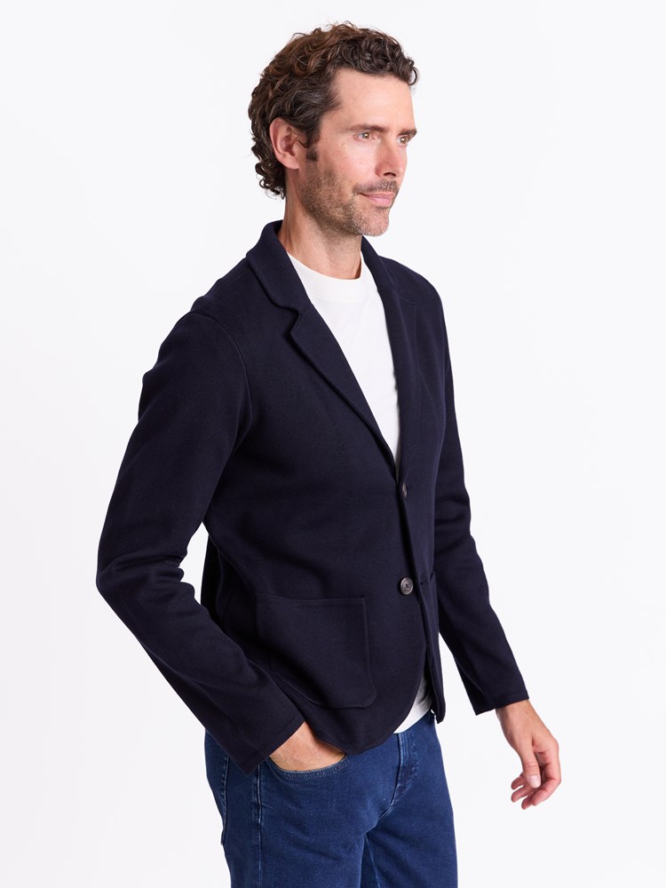 Felice strikket blazer 7512509_C27-MARIOCONTI-A25-Modell-Front_chn=match_1237_Felice strikket blazer C27 7512509.jpg_Front||Front