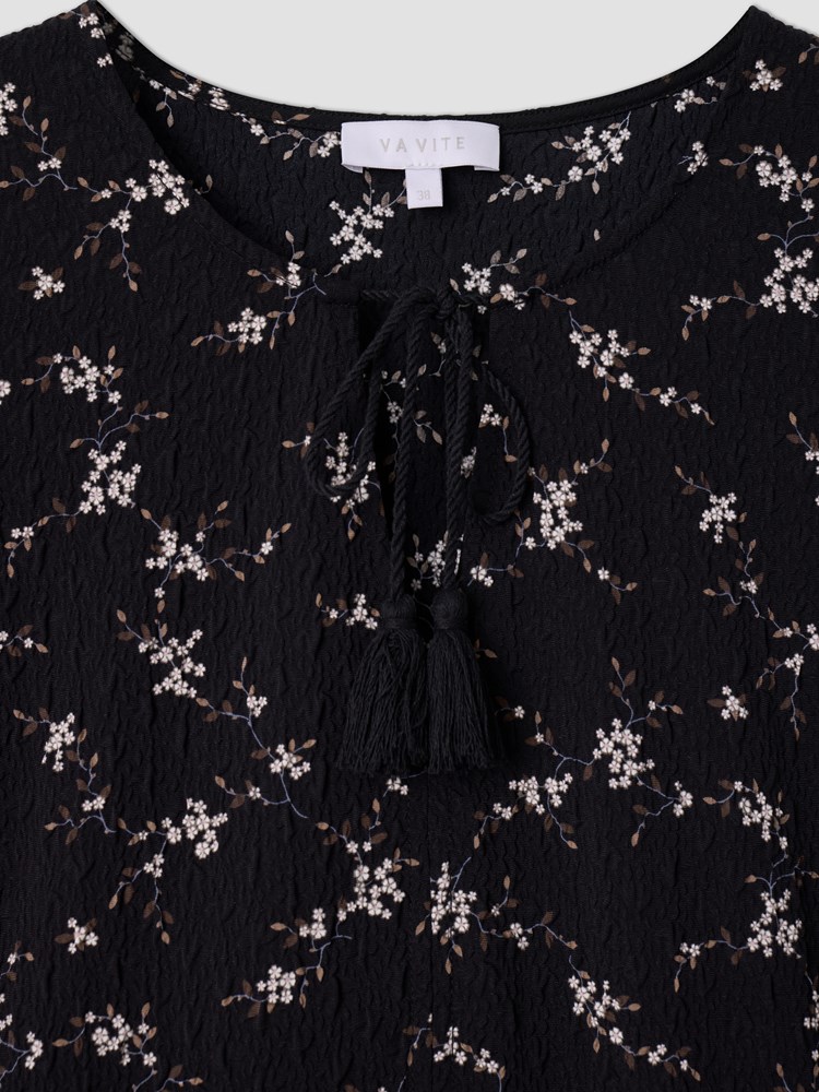 Elina kjole 7512568_ID2-VAVITE-A25-Front_1989.jpg_Front