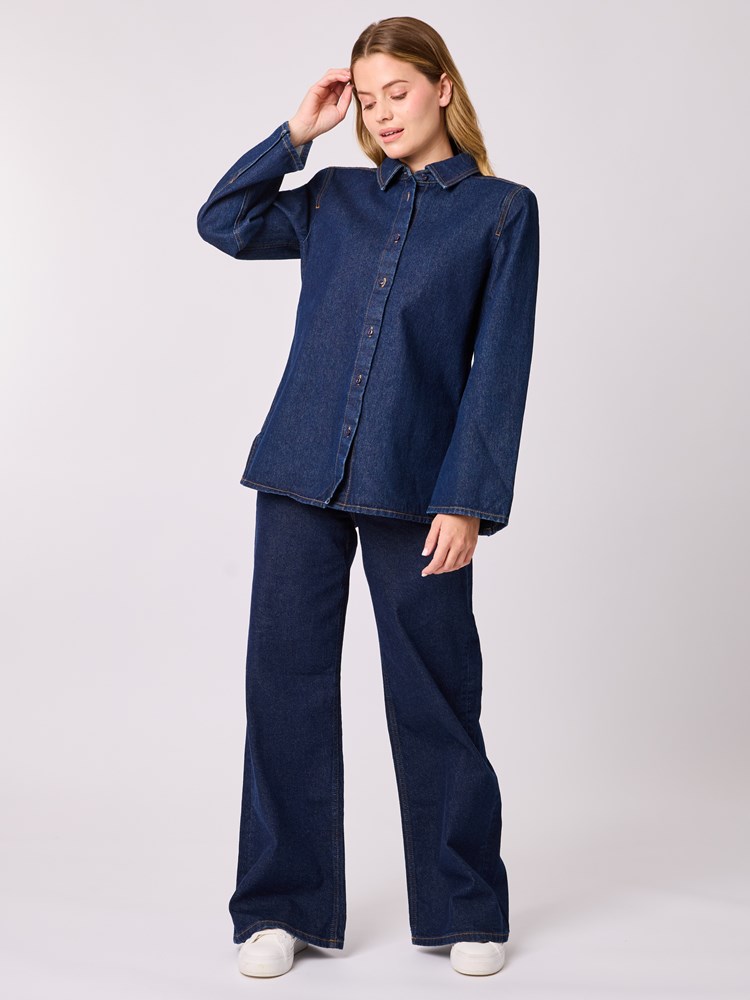 Estelle denim skjorte 7512750_EHJ-DONNA-A25-Front_8536.jpg_Front||Front
