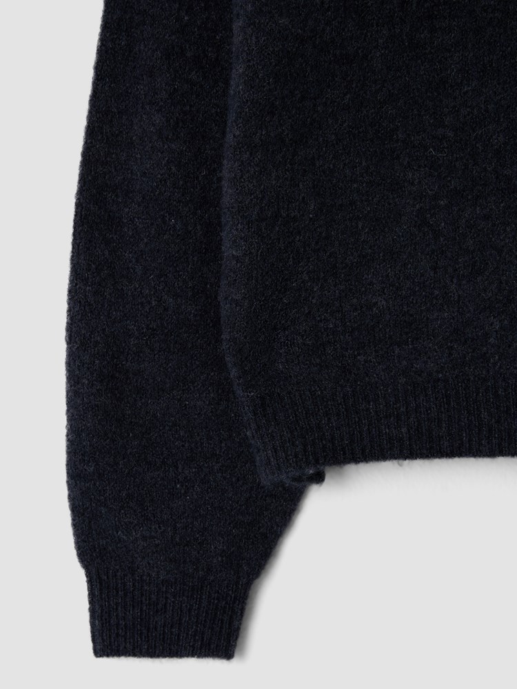 Marcella genser 7512841_EM6-MARIEPHILIPPE-W25-Front_570.jpg_Front
