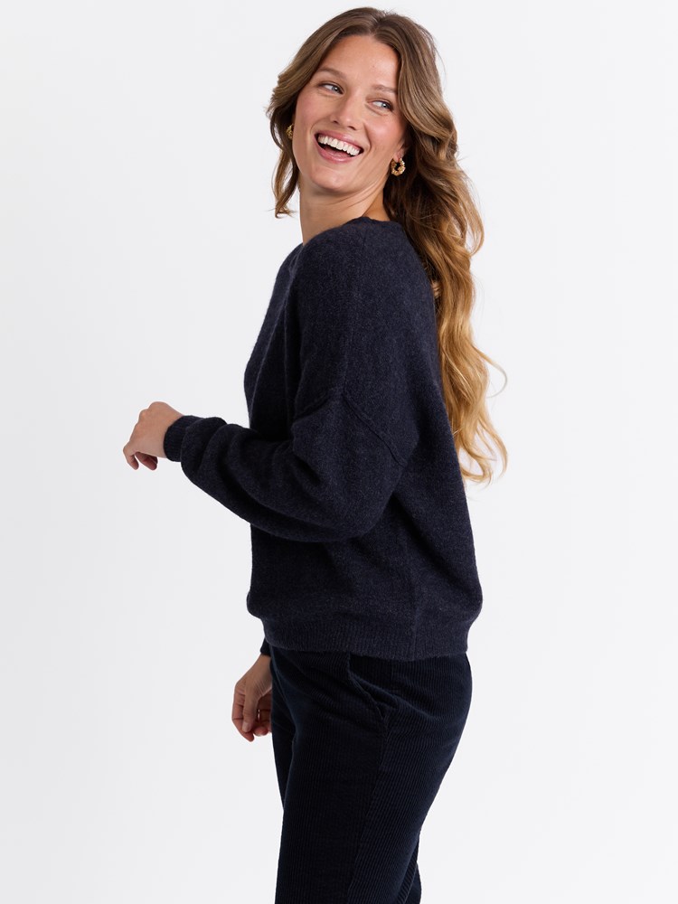 Marcella genser 7512841_EM6-MARIEPHILIPPE-W25-Modell-Front_chn=match_6489_Marcella genser EM6_Marcella genser EM6 7512841.jpg_Front||Front