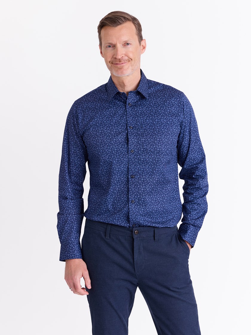 7512907 EGS 7512907_EGS-ALVO-A25-Modell-Front_chn=match_2839_Hardanger skjorte EGS.jpg_Front||Front