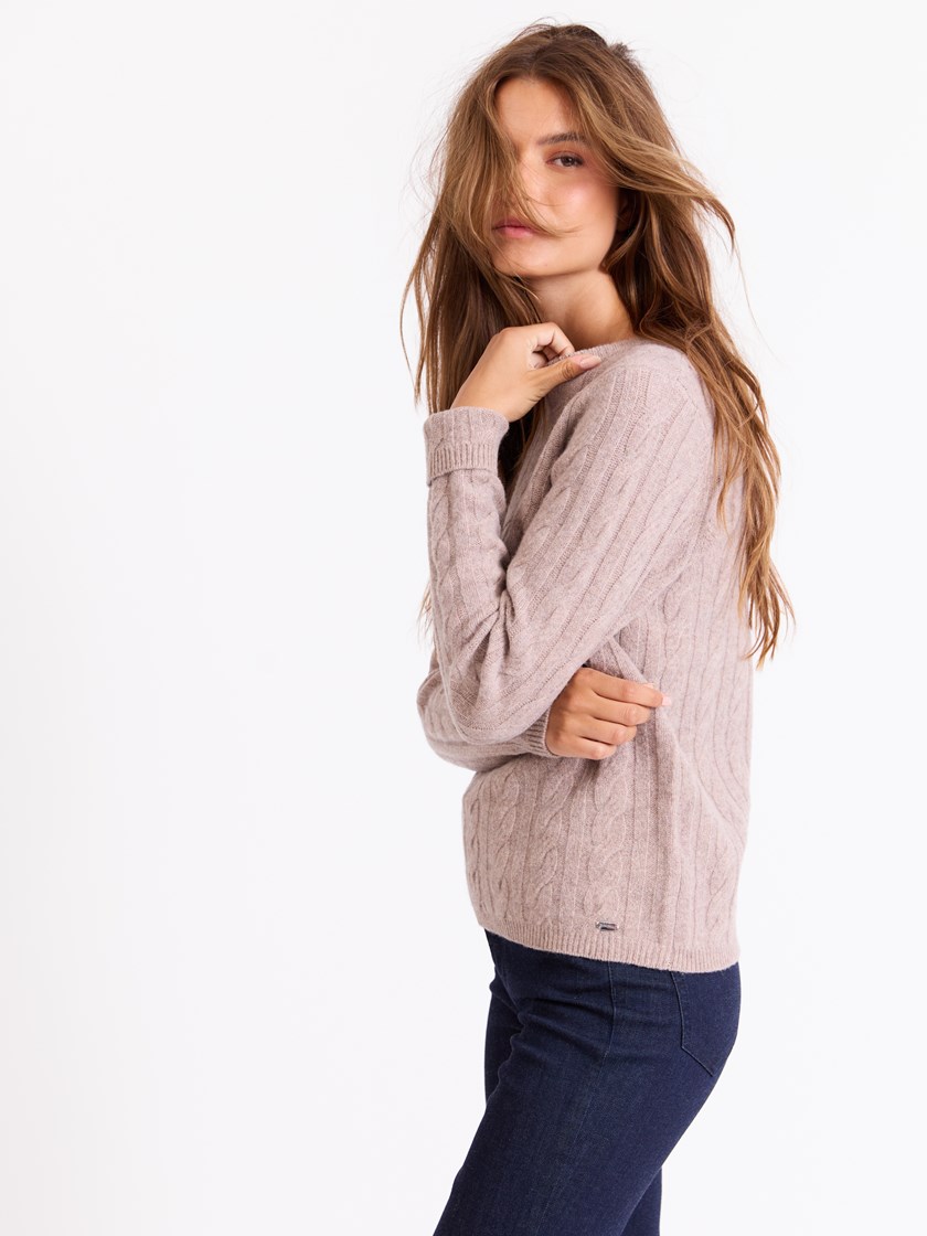 7513000 AEI 7513000_AEI_Jean Paul_Alix Genser_W25 (3)_Alix genser AEI_Alix genser AEI 7513000.jpg_