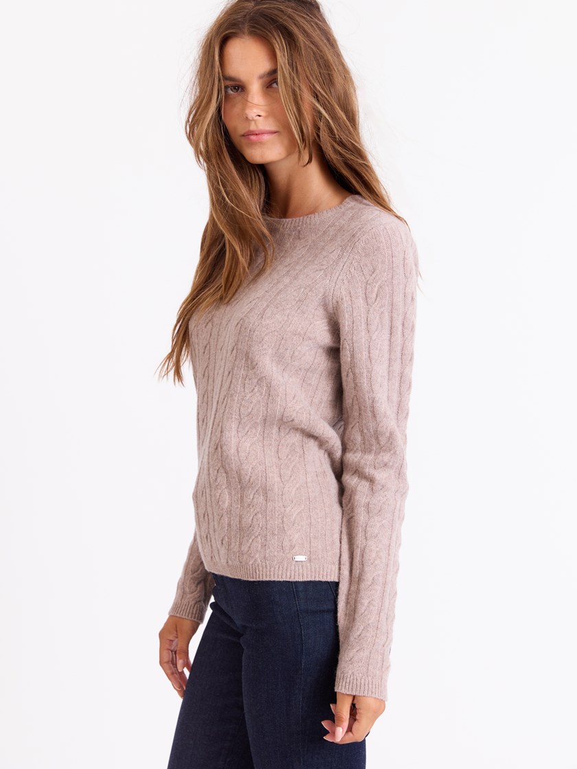 7513000 AEI 7513000_AEI_Jean Paul_Alix Genser_W25 (4)_Alix genser AEI_Alix genser AEI 7513000.jpg_