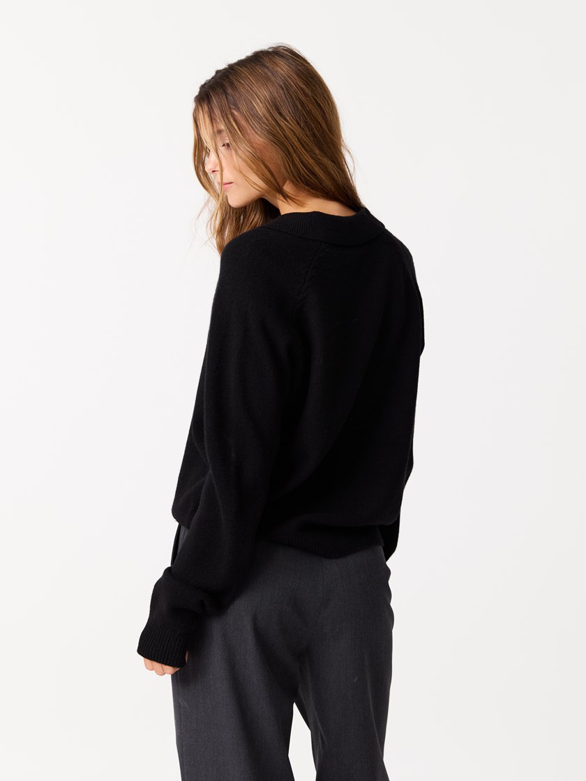 7513003 C25 7513003_C25-JEANPAUL-W25-Modell-Front_6824_Majsen genser C25.jpg_